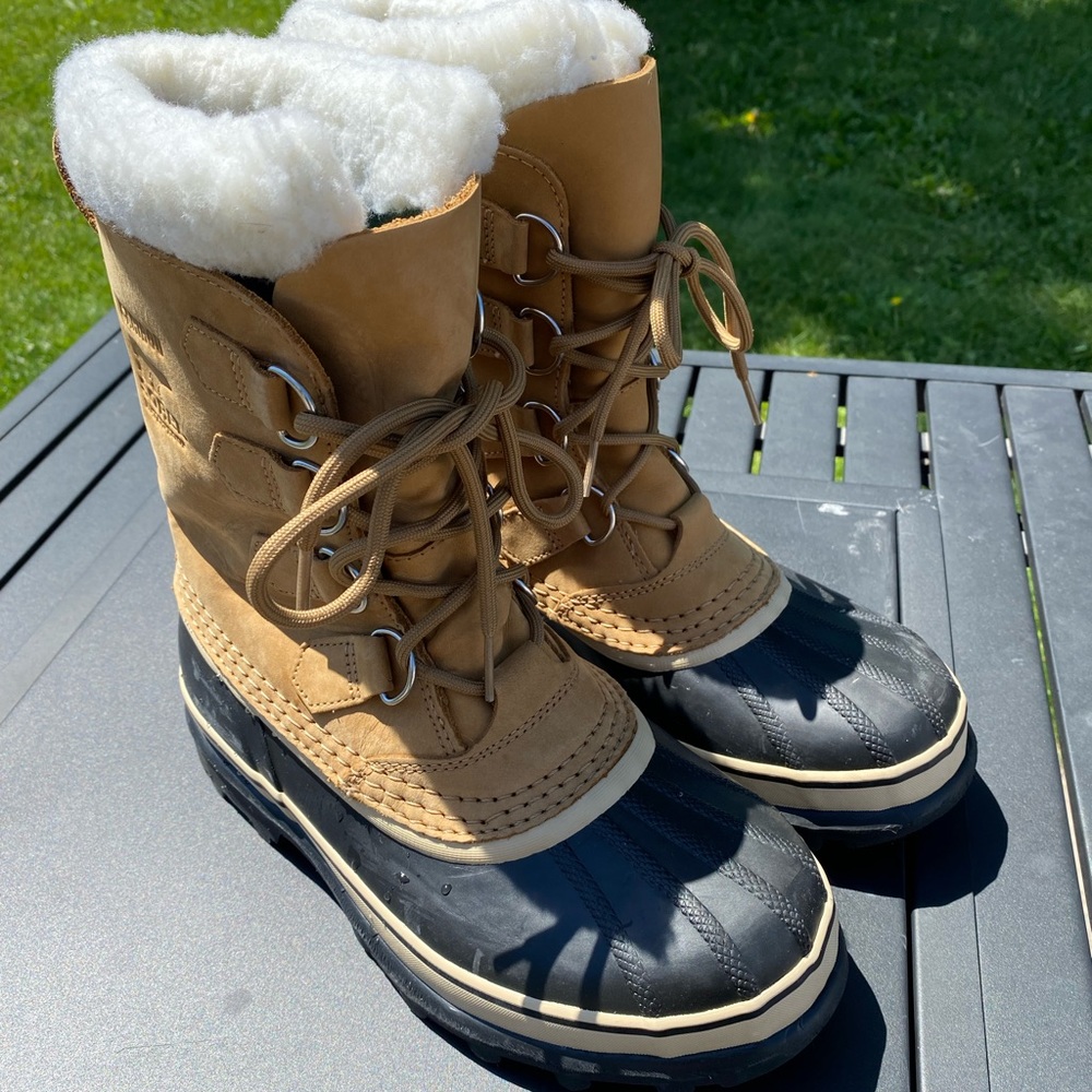 WOMEN’S SOREL CARIBOU WINTER BOOTS